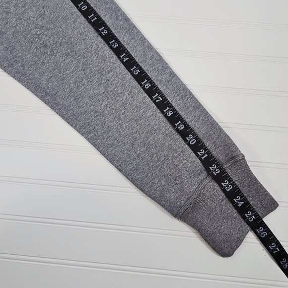 American Eagle Men's Grey Long Sleeve Pouch Front Hooded Pullover Size M NWOT - Picture 15 of 15